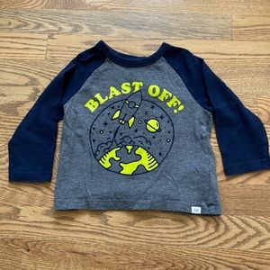 Baby Gap 18-24mo Long sleeved “Blast Off!” Tee in Navy/Gray/Bright Green